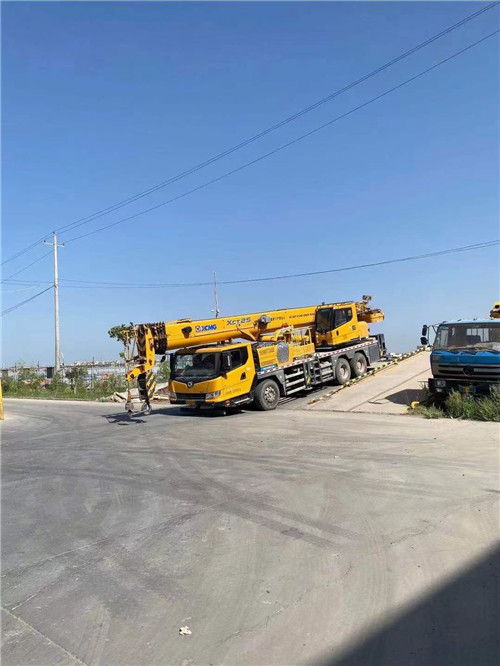 新郑市吊车作业时，可能会产生哪些额外收费项目？